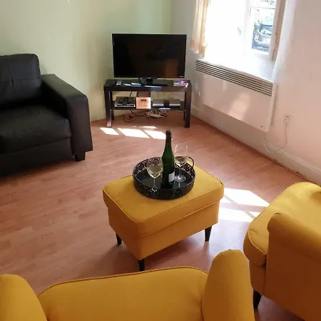 Haus Anna Дом отдыха Целль-ан-дер-Мозель